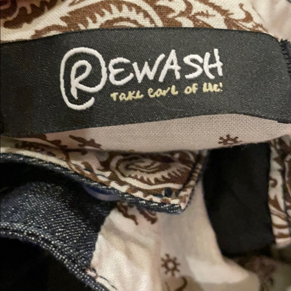 Women’s Rewash Capri Jeans - Picture 3 of 5
